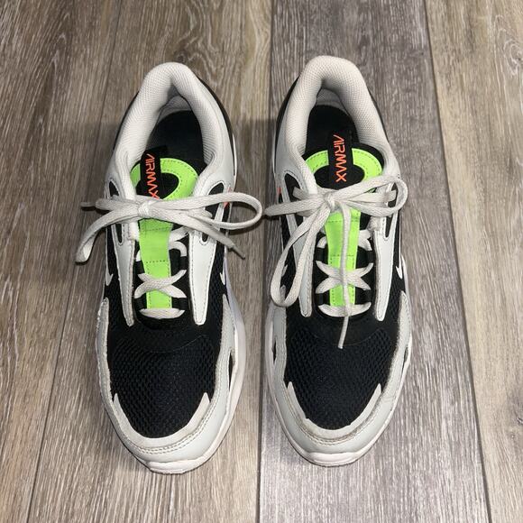 Nike Air Max Bolt Gray Black Green Youth US Size 7Y Sneaker Shoes CW1626-002 - Picture 4 of 11